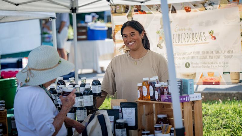 Old Town Warrenton Virginia Farmer's Market